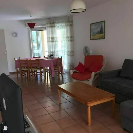 With 2 Bedrooms In Calvi, With Furnished Garden - 50 M From * Calvi (Corsica)